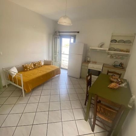Amnia Agios Romanos Exterior foto